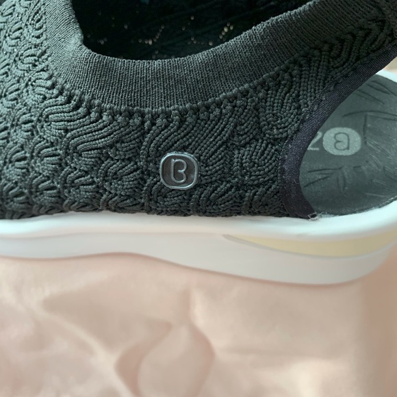 Bzees Secret Open Toe Wedge - Picture 5 of 9